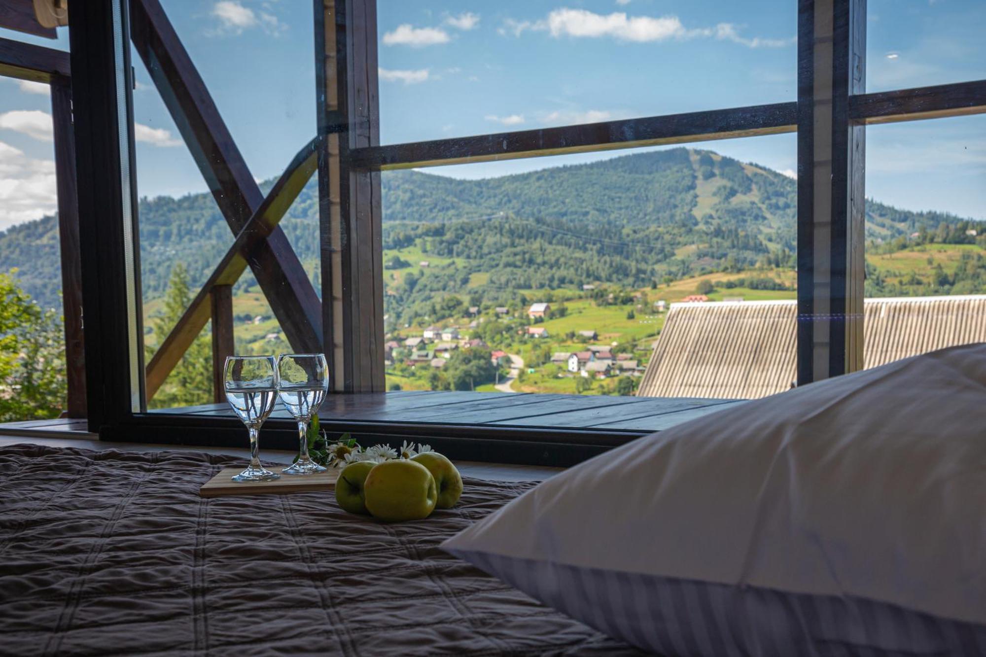 Lisoviy Zatyshok, Z Vidkrutum Litnim Baseynom Otel Slavske Dış mekan fotoğraf