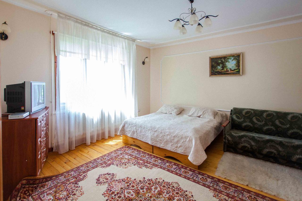 Lisoviy Zatyshok, Z Vidkrutum Litnim Baseynom Otel Slavske Dış mekan fotoğraf