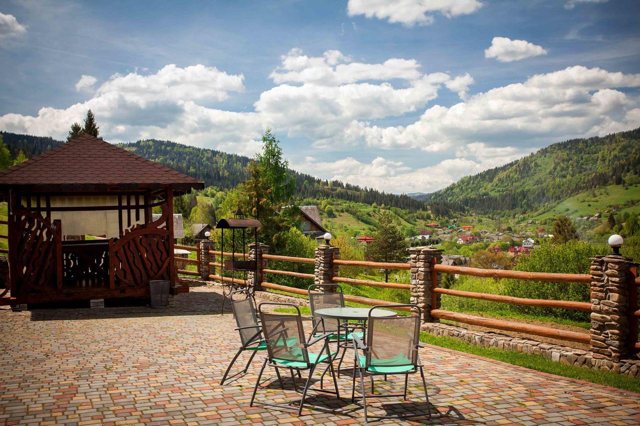 Lisoviy Zatyshok, Z Vidkrutum Litnim Baseynom Otel Slavske Dış mekan fotoğraf