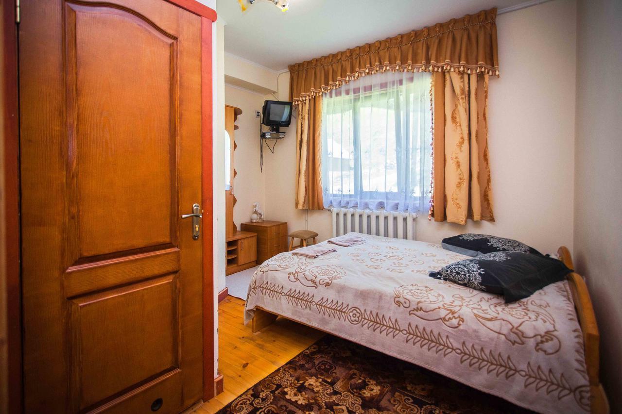 Lisoviy Zatyshok, Z Vidkrutum Litnim Baseynom Otel Slavske Dış mekan fotoğraf