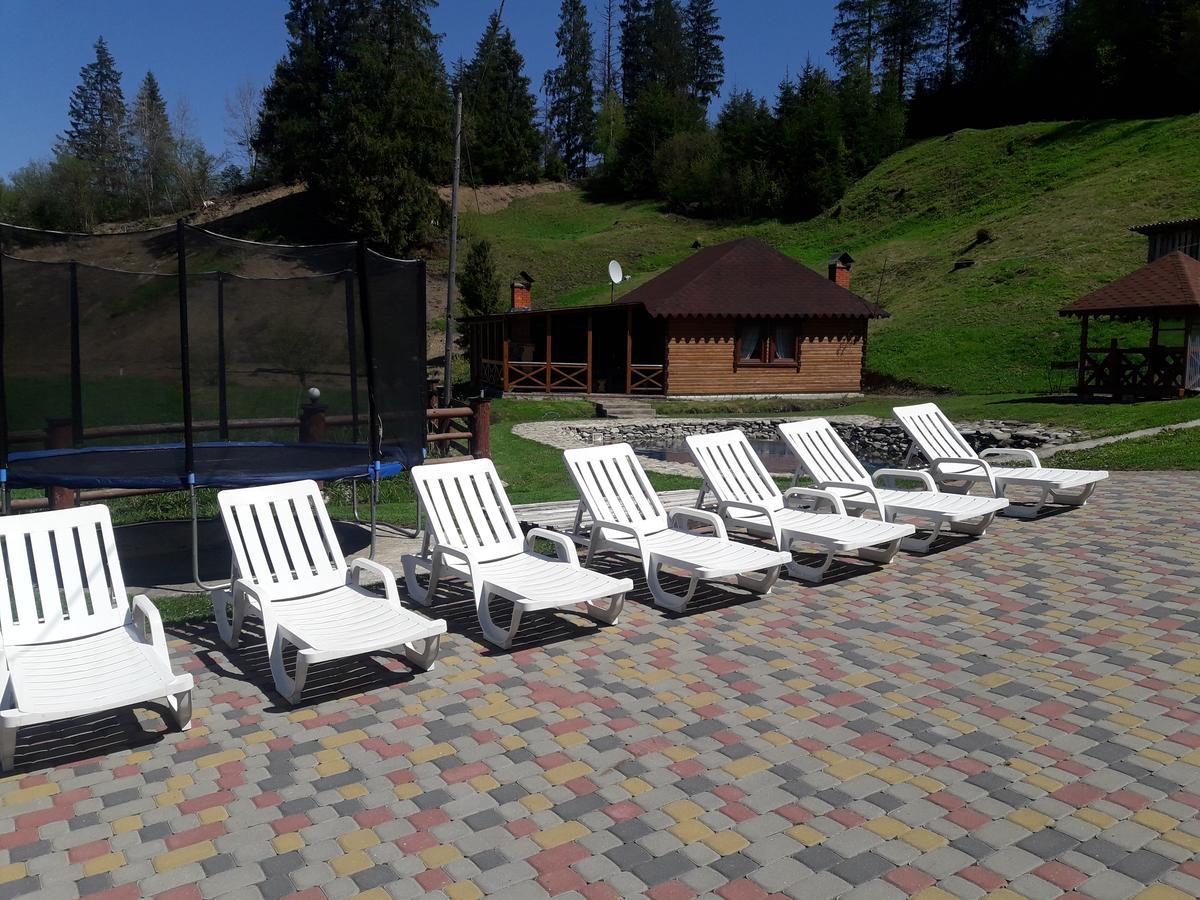Lisoviy Zatyshok, Z Vidkrutum Litnim Baseynom Otel Slavske Dış mekan fotoğraf